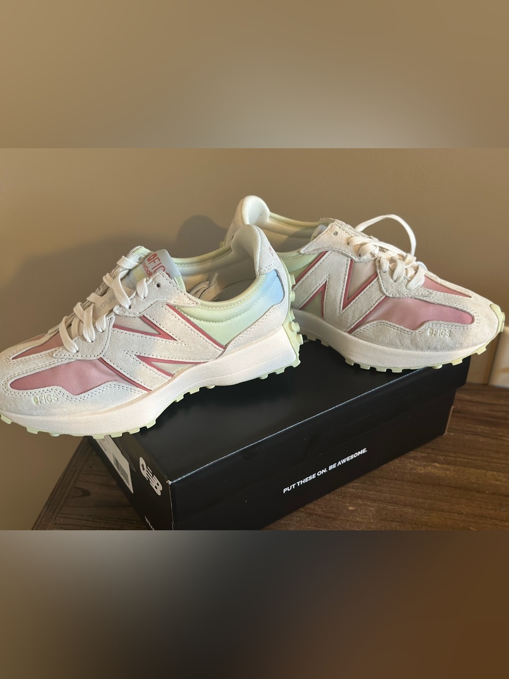 FIGS x New Balance 327 in Ombre Dark Magenta New in Box NIB SIZE 8 Women’s
